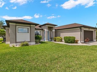 212 NW 26th Pl, Cape Coral, FL 33993
