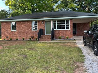 24 Cherokee St, Newnan, GA 30263