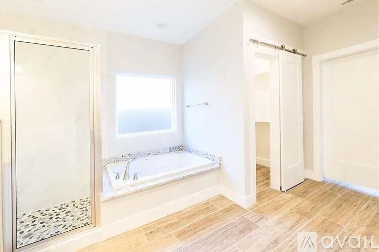 8002 Snake River Dr — Photo 8