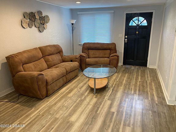 2nd image of 415 N Wild Olive Ave