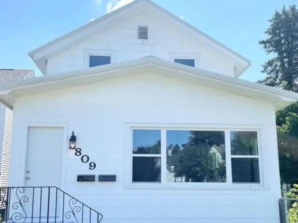 809 Rose St #1, La Porte, IN 46350