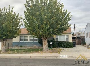 124 Woodlawn Ave, Taft, CA 93268