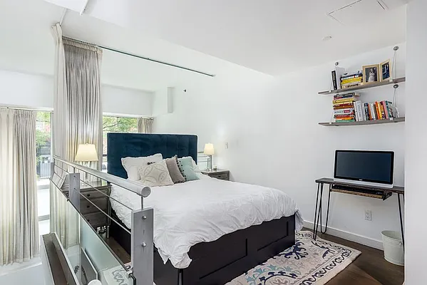 Sold by Zumper Inc | media 4