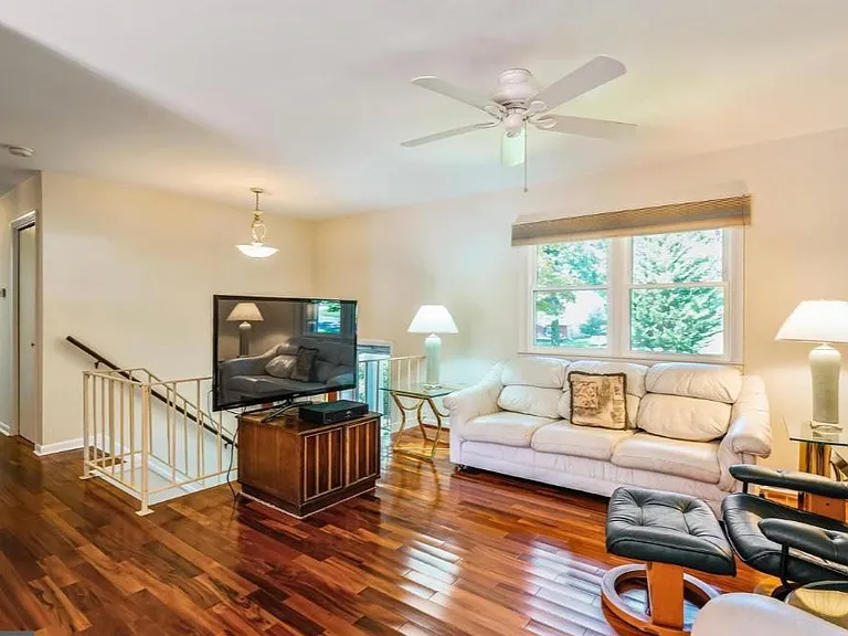 1583 Vespers Way — Photo 3
