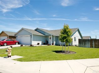 1065 Capstone Ave, Othello, WA 99344