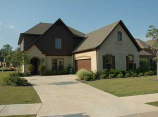 6166 Longmeadow Ct, Trussville, AL 35173