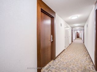181 Village Green Sq E #1815, Toronto, ON M1S 0K6