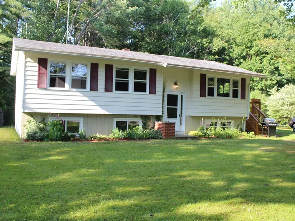 10 Frederick Street, Lisbon, ME 04250