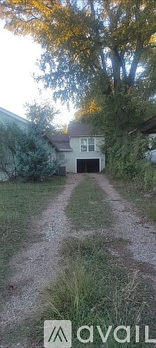 2nd image of 615 Ward St #A