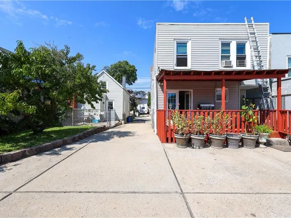 208 Saint Mary's Avenue image 23 of 47