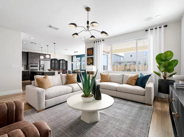 1568 Ascot Ln, Manteca, CA 95337