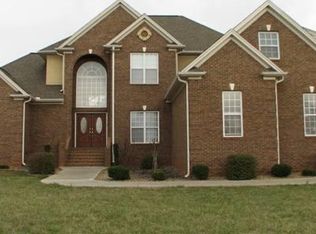 560 Meadow Rd, Inman, SC 29349