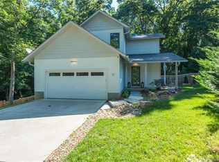 111 Bilberry Ln #2, Candler, NC 28715