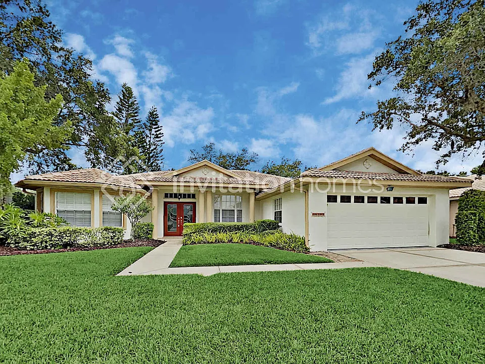 6792 Deering Cir