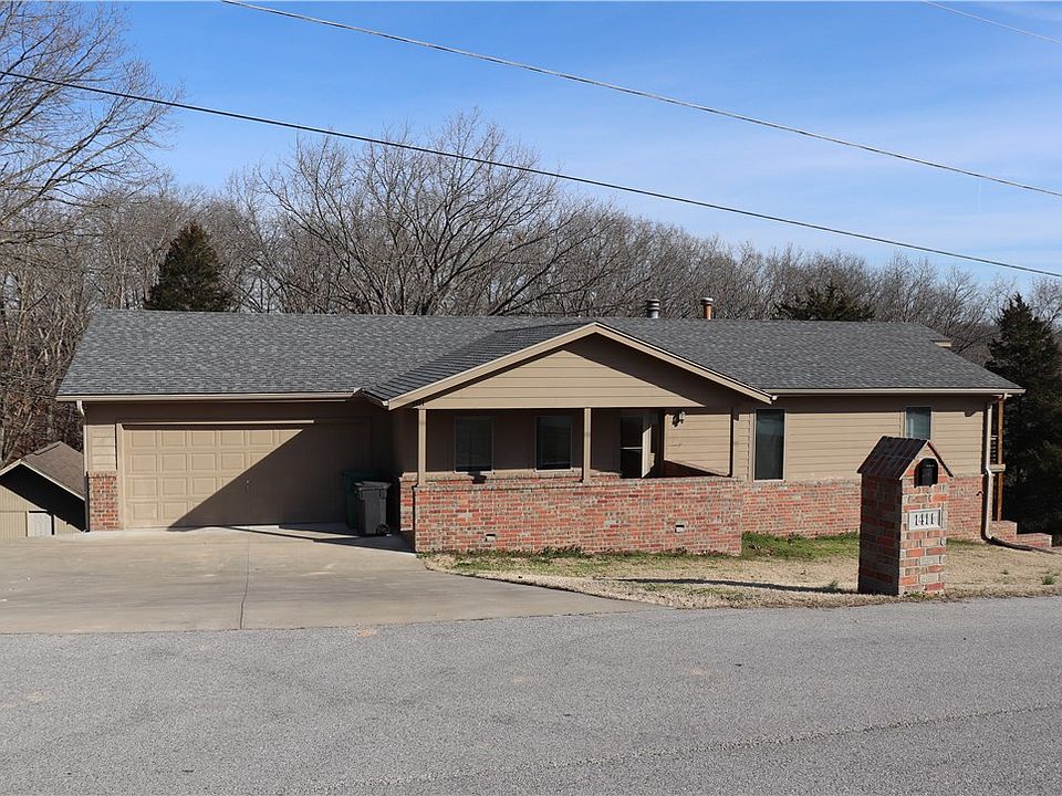 1st image of 1411 Twin Lakes Dr