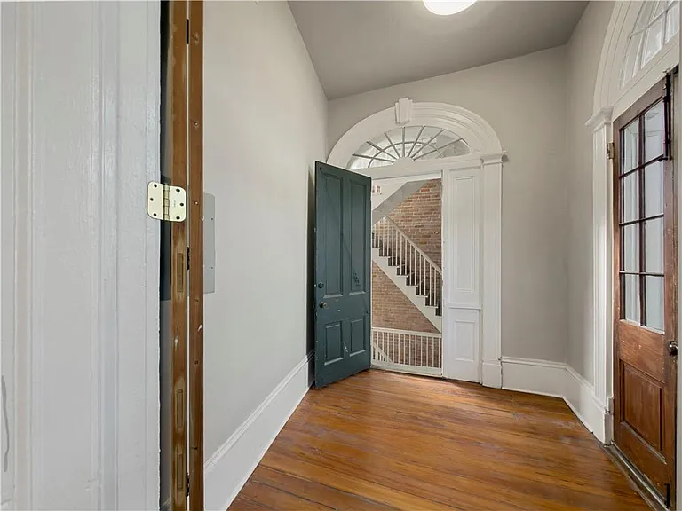 841 Royal St #2A — Photo 18