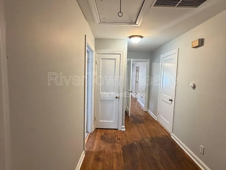 1746 Eldridge Ave — Photo 6