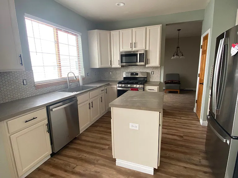 2333 Waneka Lake Trl — Photo 11