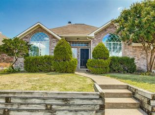 7102 Deerfield Dr, Rowlett, TX 75089