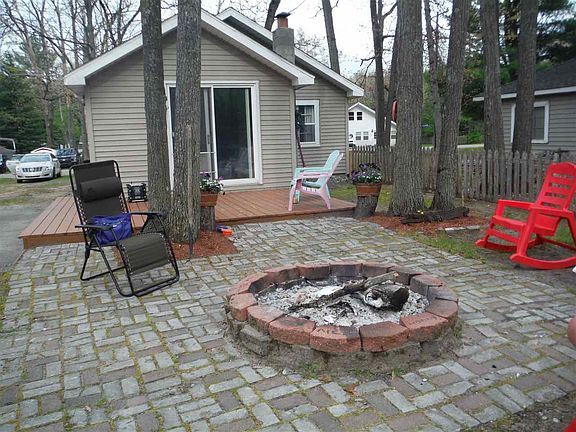 4th image of 213 Tudor Dr