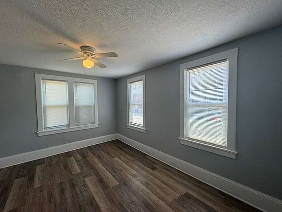 3rd image of 3130 W 33rd St #4