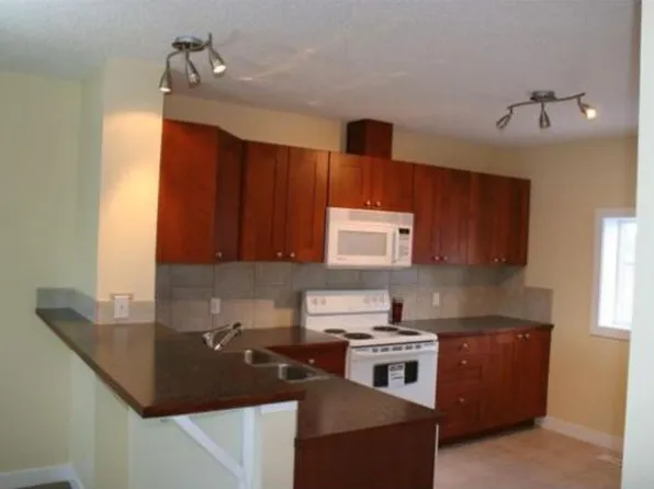 1506 40th St SE, Calgary, AB T2A 1K2