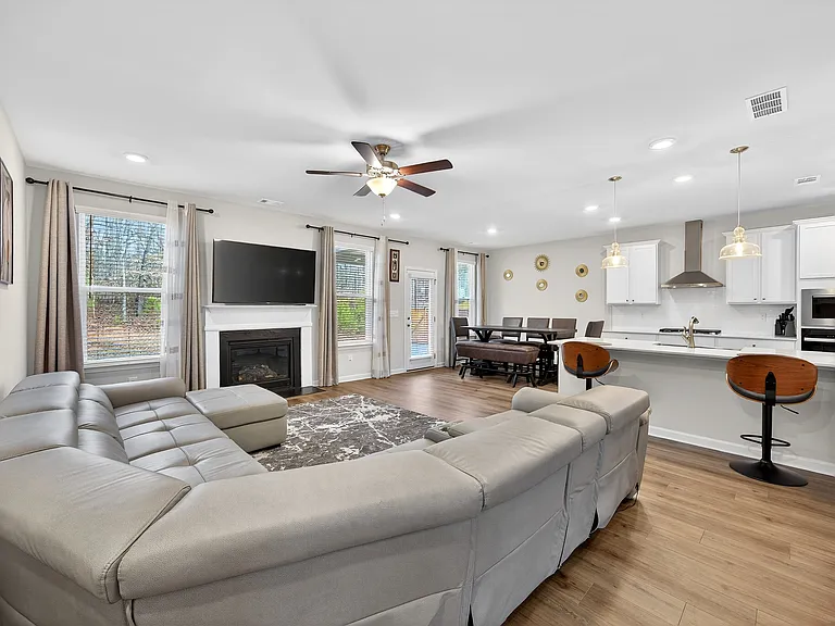 3129 Thicket Ln — Photo 8