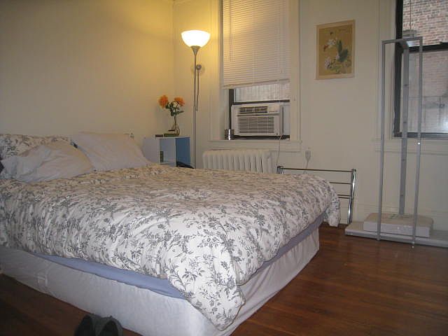2nd image of 3079 33rd St APT 1D
