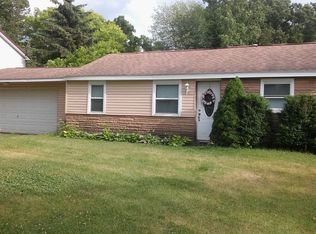 2515 W Drahner Rd, Oxford, MI 48371