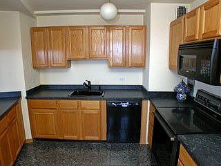 4th image of 3410 N Lake Shore Dr APT 14D