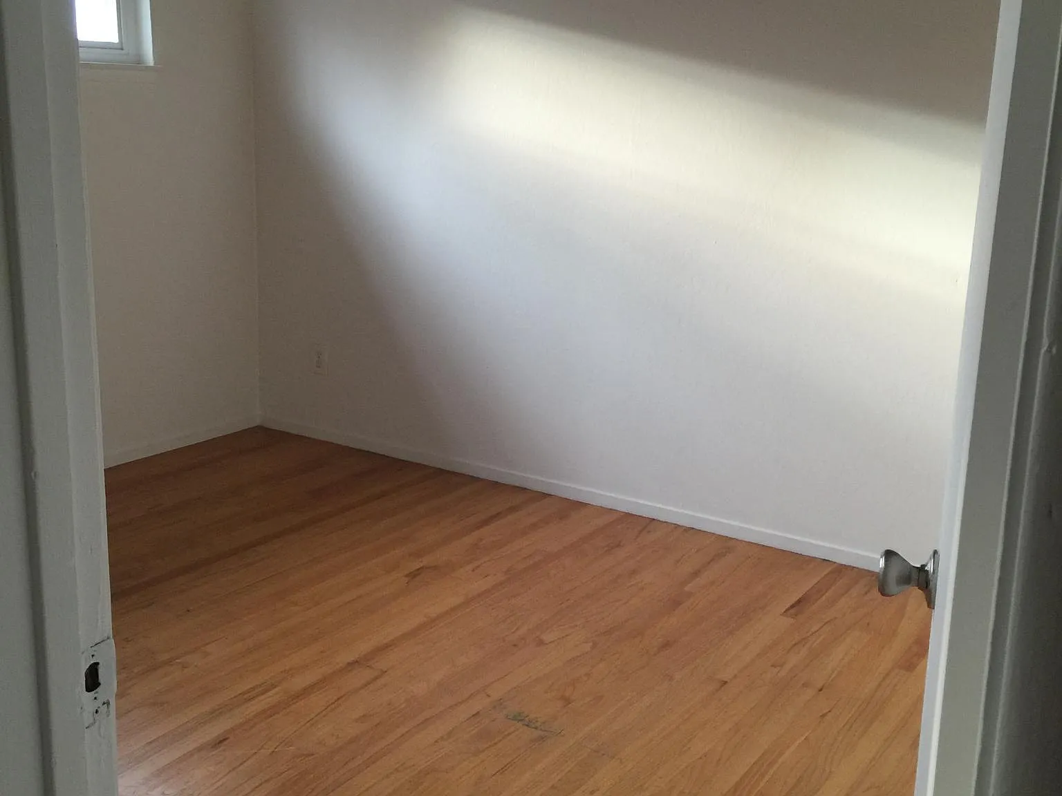 2 bed, 600 sqft, $2,100 — Photo 4