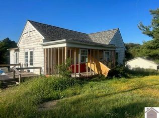 2560 E Lovelaceville Florence Station Rd, Paducah, KY 42003