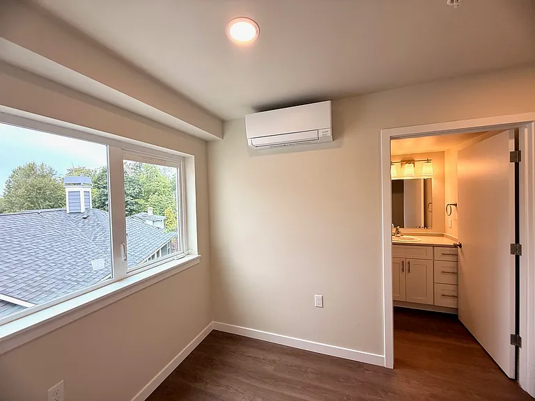 Northwood Apartments — Photo 10