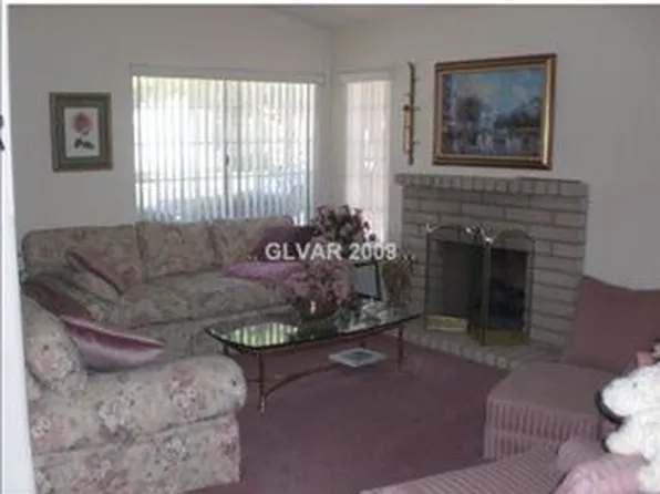 3684 Edinburgh Dr, Las Vegas, NV 89103