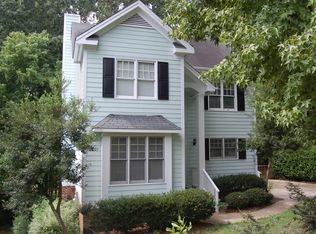 102 Silverridge Ct, Cary, NC 27513