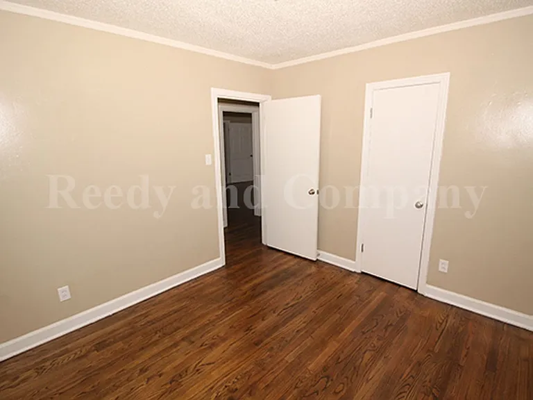 1023 Waring Rd — Photo 15