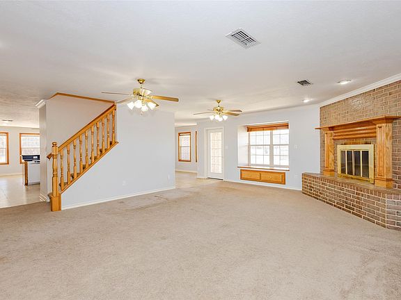 2nd image of 2735 Daniels Chapel Rd