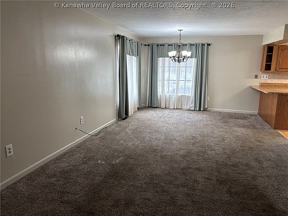 4th image of 102 Mallory Ln