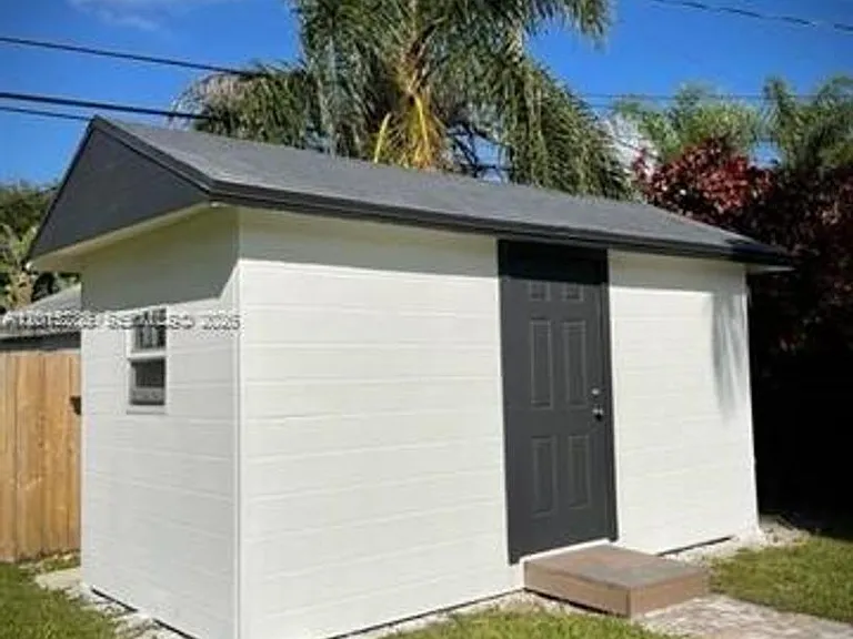 7425 SW 118th St — Photo 24