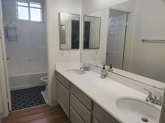 4th image of 8564 Mill Pond Pl
