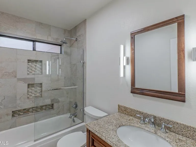 9032 E Karen Dr — Photo 15