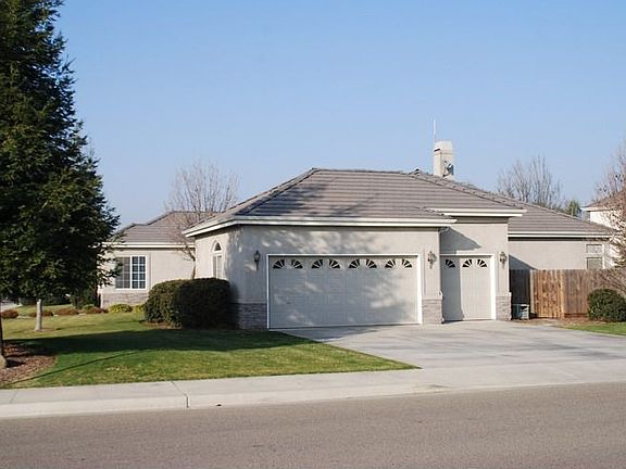 3rd image of 2044 N Peppertree Ct