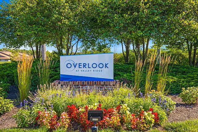 Overlook at Valley Ridge Apartments — Photo 27