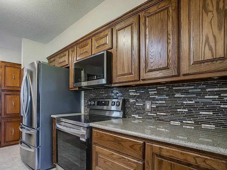1804 Impala Dr — Photo 9