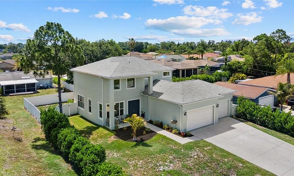 1st image of 18432 Camellia RD