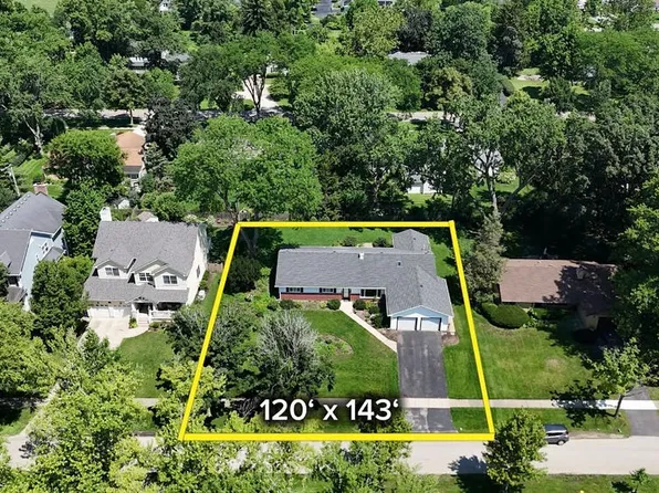 325 E Hawthorne Blvd, Wheaton, IL 60187