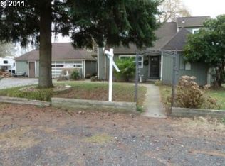 1020 NE Faloma Rd, Portland, OR 97211