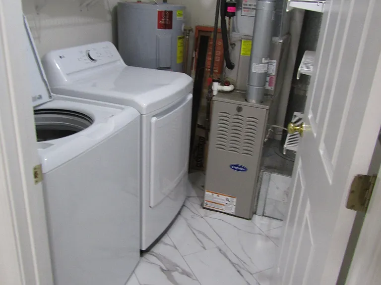 Utility/laundry