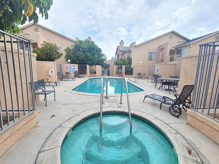 11076 Sharp Ave #C — Photo 42
