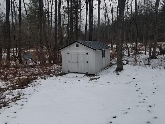 2nd image of 1379 County Highway 31